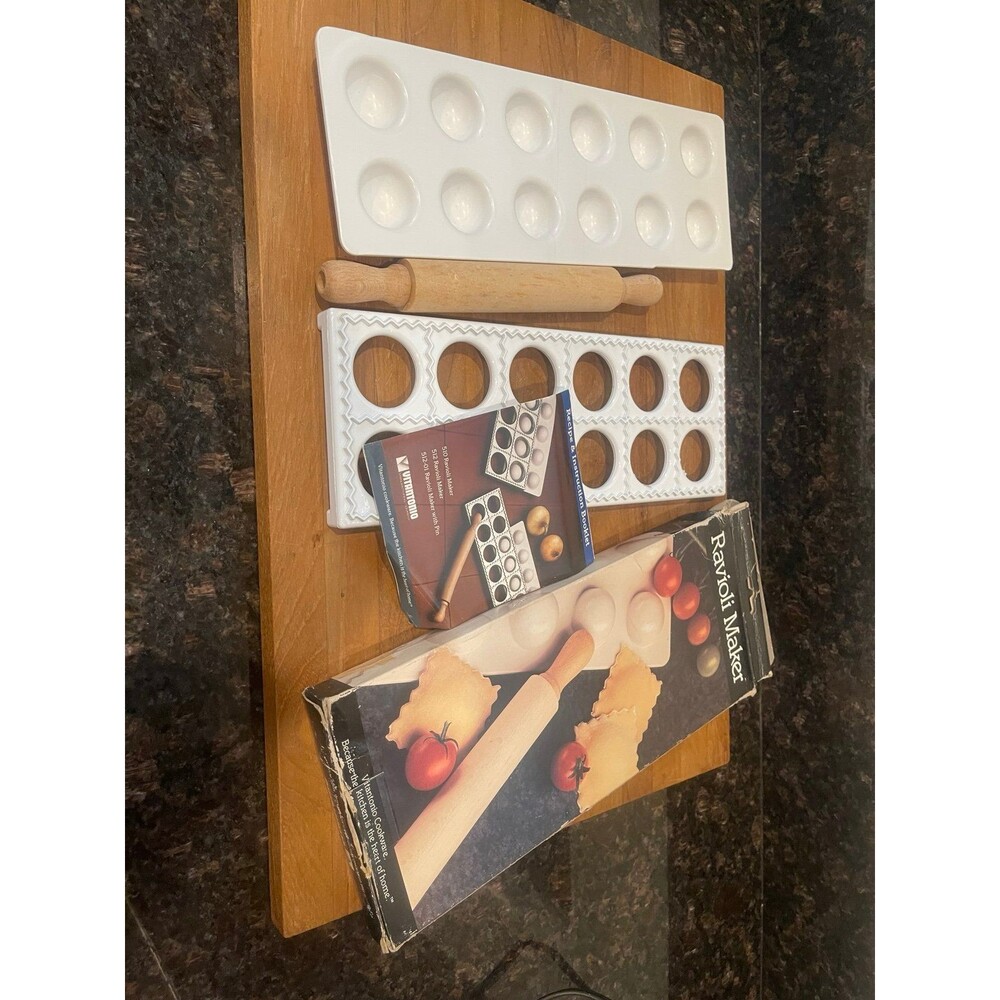 VINTAGE VITANTONIO MFG #510 RAVIOLI MAKER